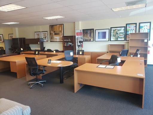 Used Furniture Store «CORT Clearance Center», reviews and photos, 801 Hampton Park Blvd, Capitol Heights, MD 20743, USA