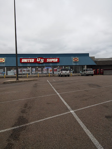 Grocery Store «United Super IGA», reviews and photos, 201 N Hewitt Dr, Hewitt, TX 76643, USA