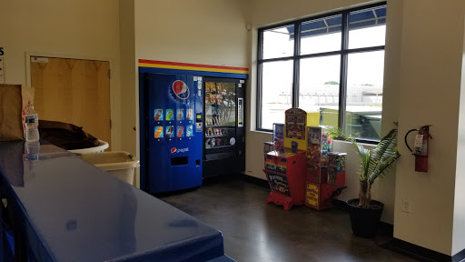 Car Wash «Soaps N Suds», reviews and photos, 200 W Mercury Blvd, Hampton, VA 23669, USA