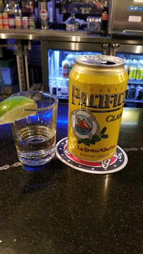 Mexican Restaurant «CyclHOPS Mexican Bike CANtina», reviews and photos, 600 S Airport Rd, Longmont, CO 80503, USA