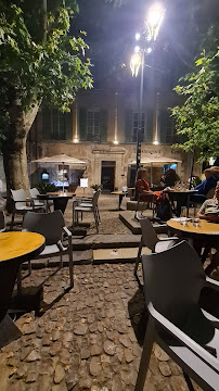 Atmosphère du Restaurant gastronomique Le Moutardier du Pape à Avignon - n°8