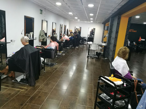 R&C Peluqueros, antigua Peluqería Low Cost Gines en Gines, Sevilla
