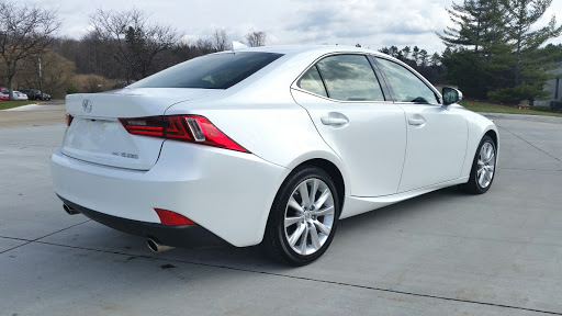 Car Dealer «Pure Automotive», reviews and photos, 4509 Renaissance Pkwy, Warrensville Heights, OH 44128, USA