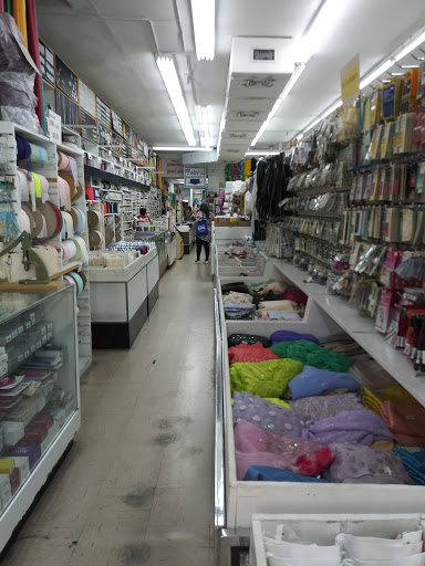 Fabric Store «La Casa de las Viejas», reviews and photos, 39 NE 1st St, Miami, FL 33132, USA