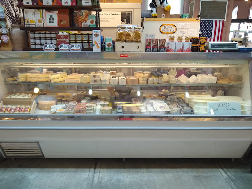 Gourmet Grocery Store «Eastern Market», reviews and photos, 225 7th St SE, Washington, DC 20003, USA