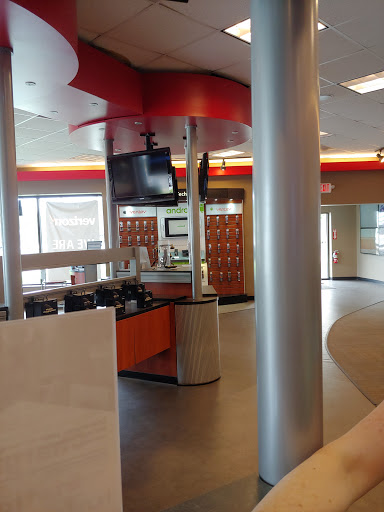 Cell Phone Store «Verizon Authorized Retailer – Cellular Sales», reviews and photos, 3 Somerset St, Portland, ME 04101, USA