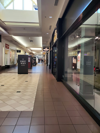 Shopping Mall «Visalia Mall», reviews and photos, 2031 S Mooney Blvd, Visalia, CA 93277, USA