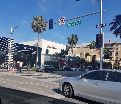 Cosmetics Store «SEPHORA», reviews and photos, 270 N Beverly Dr, Beverly Hills, CA 90210, USA