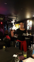 Photo n°22 de Restaurant-Spectacle DU COQ À L'ÂME à Saint-Mitre-les-Remparts ()
