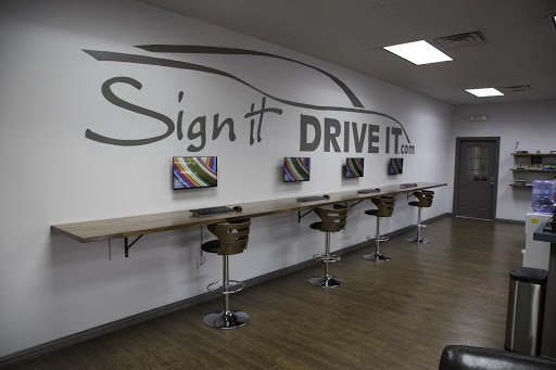 Used Car Dealer «Sign It Drive It», reviews and photos, 809 S Woodrow Ln, Denton, TX 76205, USA