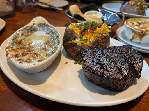 Shopping Mall «Shops of Saddle Creek», reviews and photos, 7509 Poplar Ave #1, Germantown, TN 38138, USA