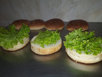 Photos of La Tapa burger station