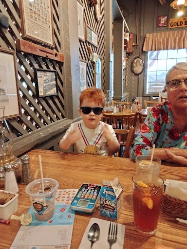 American Restaurant «Cracker Barrel Old Country Store», reviews and photos, 228 Mall Blvd, Bloomsburg, PA 17815, USA