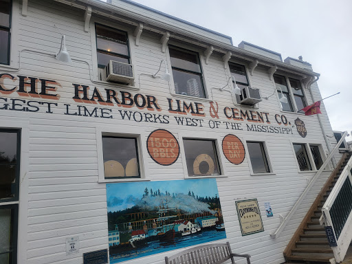 Grocery Store «Roche Harbor Grocery Store», reviews and photos, 248 Reuben Memorial Dr, Friday Harbor, WA 98250, USA
