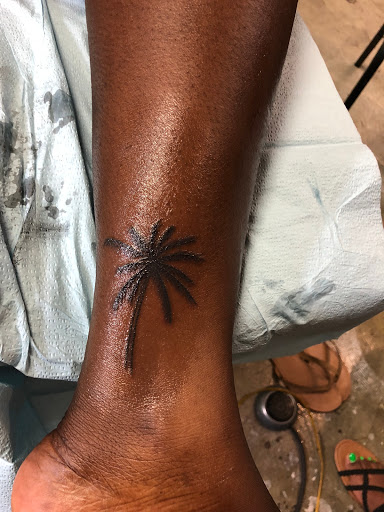 Tattoo Shop «Hellcat Tattoo», reviews and photos, 1896 Palm Beach Lakes Blvd #100, West Palm Beach, FL 33409, USA