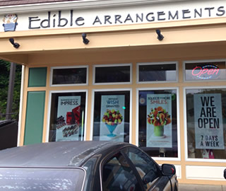Edible Arrangements, 403 Main St, Buffalo, NY 14203, USA, 