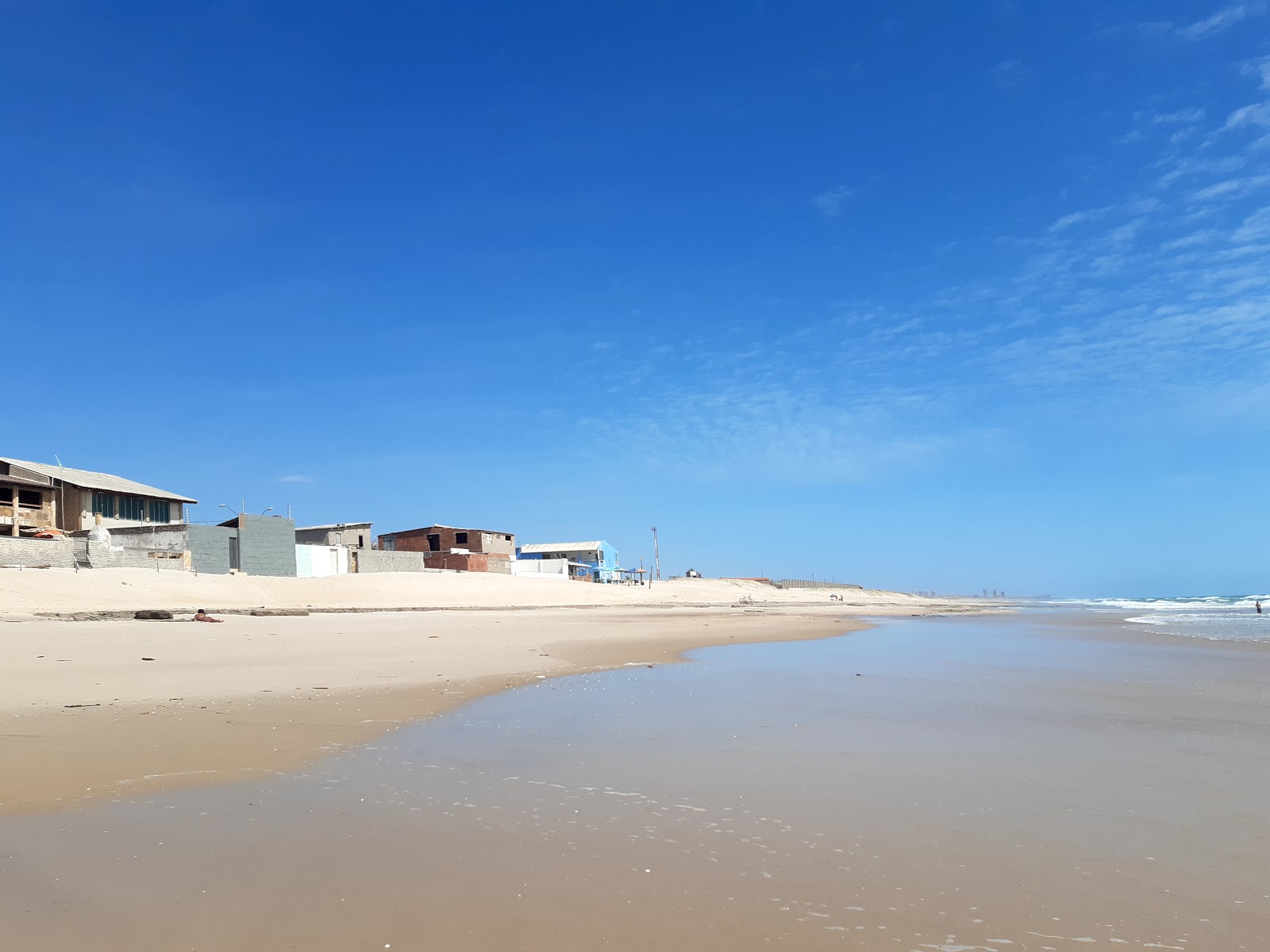 Foto de Praia de Sabiaguaba e o assentamento