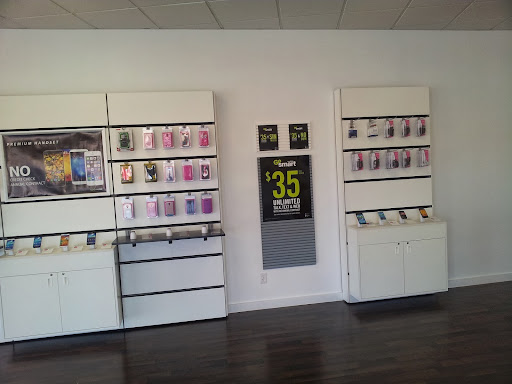 Cell Phone Store «T-Mobile Bedford», reviews and photos, 2126 Harwood Rd, Bedford, TX 76021, USA