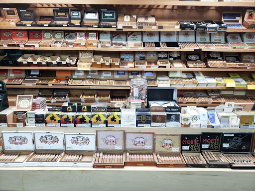 Tobacco Shop «Tobacco Oasis», reviews and photos, 259 Irving Park Rd, Roselle, IL 60172, USA