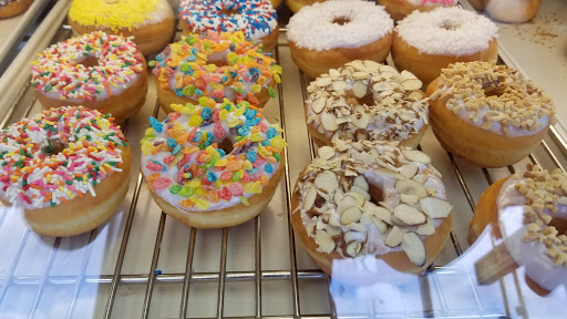 Donut Shop «Fresh & Best Donuts», reviews and photos, 5214 Bellaire Blvd, Bellaire, TX 77401, USA