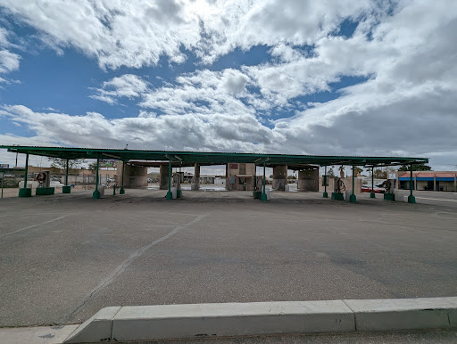 Hurricane Car Wash en Yuma