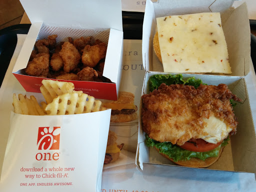 Fast Food Restaurant «Chick-fil-A», reviews and photos, 310 Daniel Webster Hwy #144, Nashua, NH 03060, USA