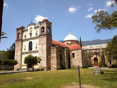Iglesia a San Miguel de Sola de Vega