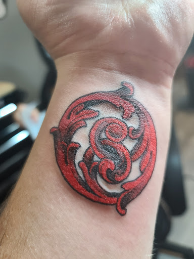 Explore three heart tattoo ideas, creative tattoo ideas in Kissimmee, available at Ol Skool Tattoos Studio