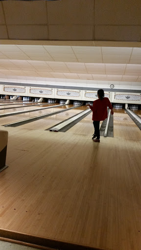 Bowling Alley «Seventy-Seven Colonial Lanes», reviews and photos, 5445 Whipple Ave NW, North Canton, OH 44720, USA