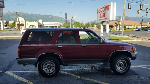 Tire Shop «Discount Tire Store - Layton, UT», reviews and photos, 881 W Hill Field Rd, Layton, UT 84041, USA