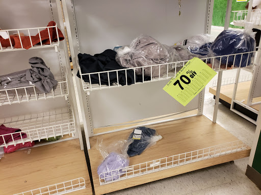 Shopping Mall «ShoppingTown Mall», reviews and photos, 3649 Erie Blvd E, Syracuse, NY 13214, USA