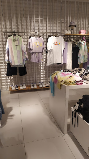 Stores to buy benetton women's products Guayaquil