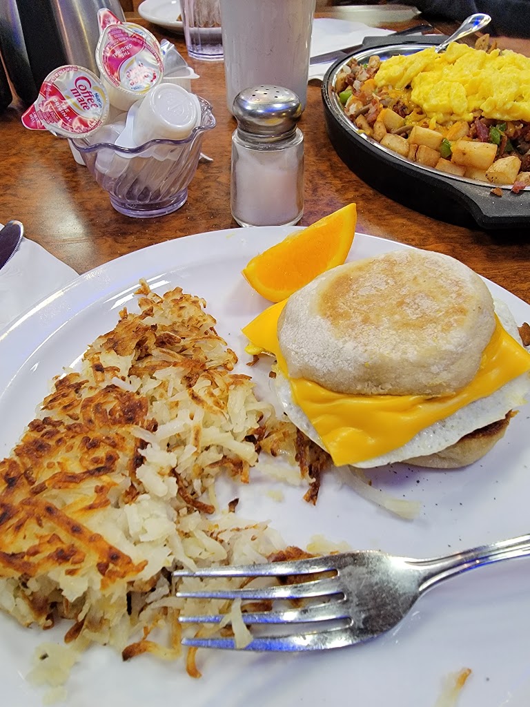 Lucky's Grill & Taproom 52339