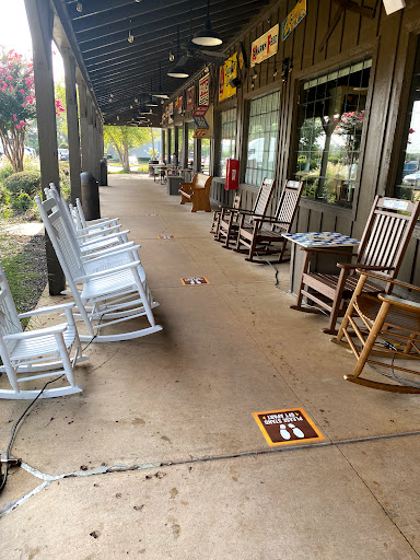 American Restaurant «Cracker Barrel Old Country Store», reviews and photos, 6251 Westport Ave, Shreveport, LA 71129, USA
