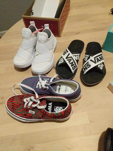 Shoe Store «Vans», reviews and photos, 4250 W Anthem Way, Phoenix, AZ 85086, USA