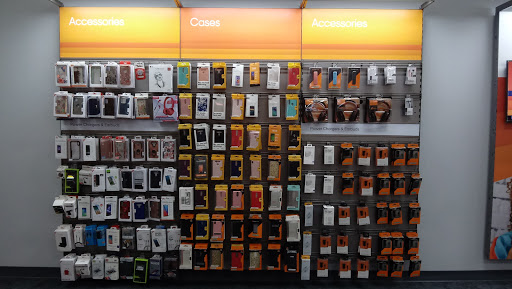 Cell Phone Store «Boost Mobile», reviews and photos, 33 W Main St, Vernon, CT 06066, USA