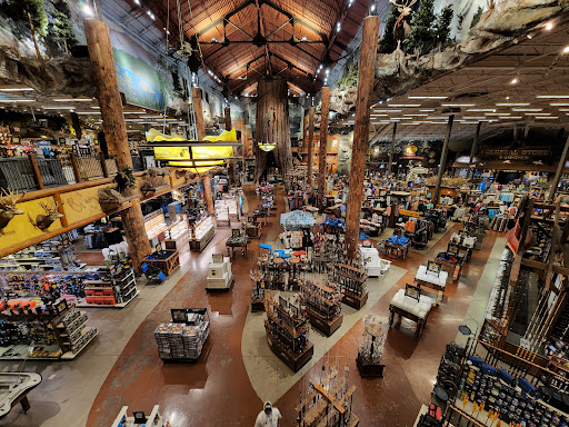 Sporting Goods Store «Bass Pro Shops», reviews and photos, 1356 Bass Pro Dr, Manteca, CA 95337, USA