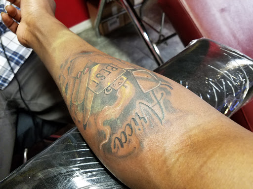 Big City Tattoo Studio, 2635 W Girard Ave, Philadelphia, PA 19130, USA, 