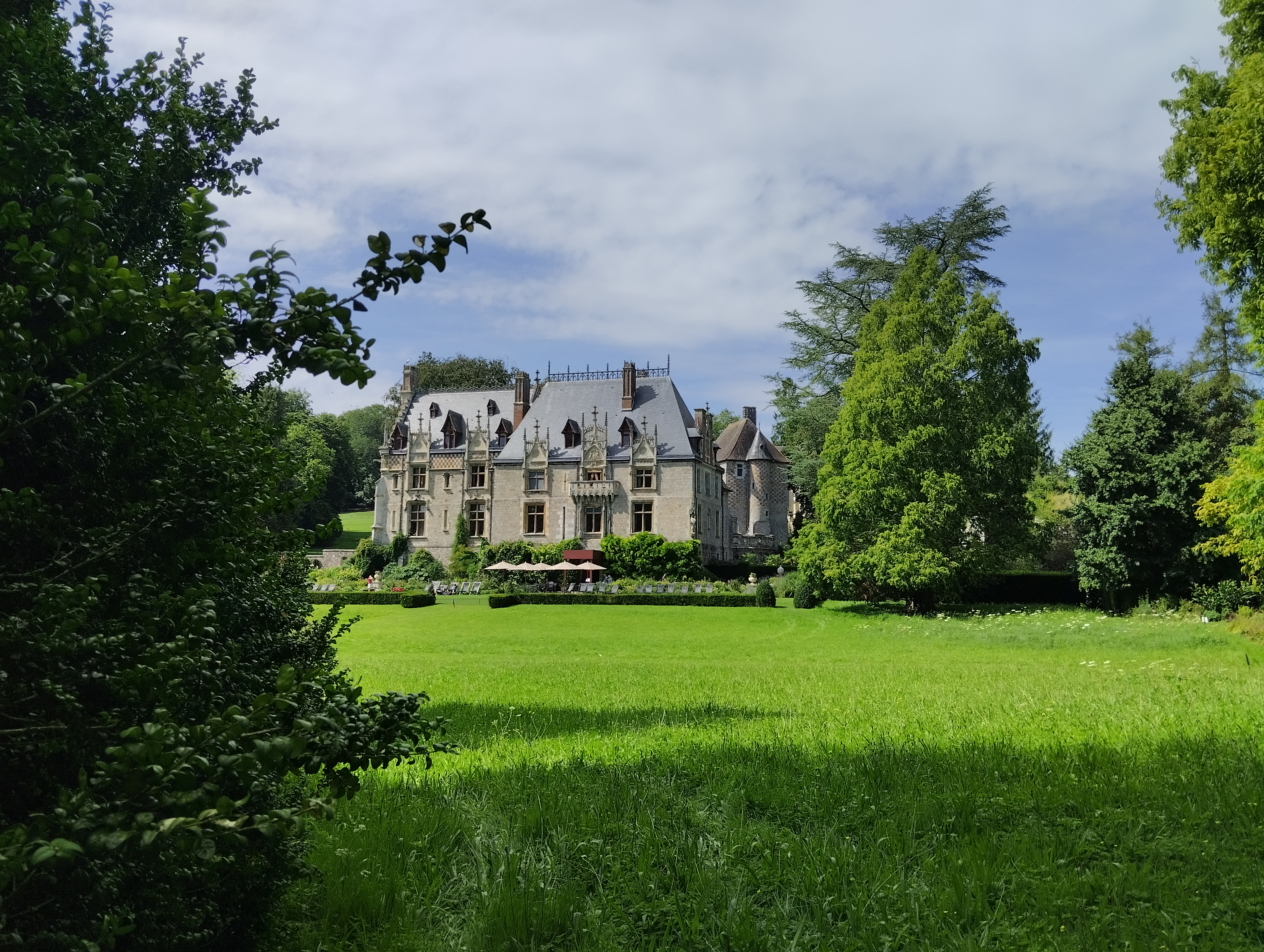 Photo n° 4 de l'avis de Gene. fait le 28/08/2023 à 21:25