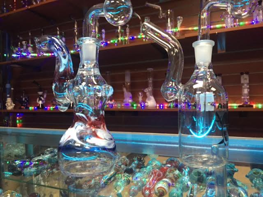 Tobacco Shop «777 smoke shop», reviews and photos, 6900 Reseda Blvd b, Reseda, CA 91335, USA
