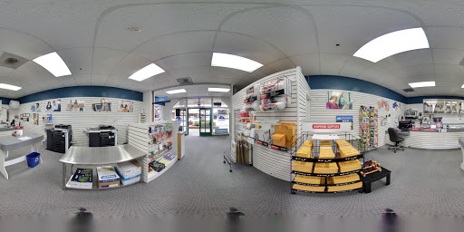 Shipping Company «AIM Mail Center», reviews and photos, 15559 Union Ave, Los Gatos, CA 95032, USA