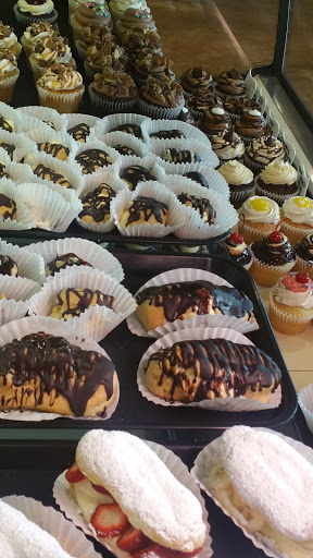 Dessert Shop «Truffle Berries Cafe & Dessert Bar», reviews and photos, 731 Texas St, Fairfield, CA 94533, USA