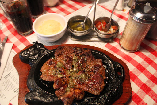 Restaurante Bronco Steaks