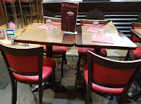 Atmosphère du Restaurant italien Pépone trattoria & café à Paris - n°4