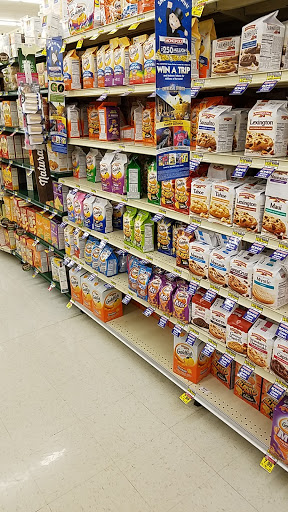 Grocery Store «Jewel-Osco», reviews and photos, 4 E Ogden Ave, Westmont, IL 60559, USA