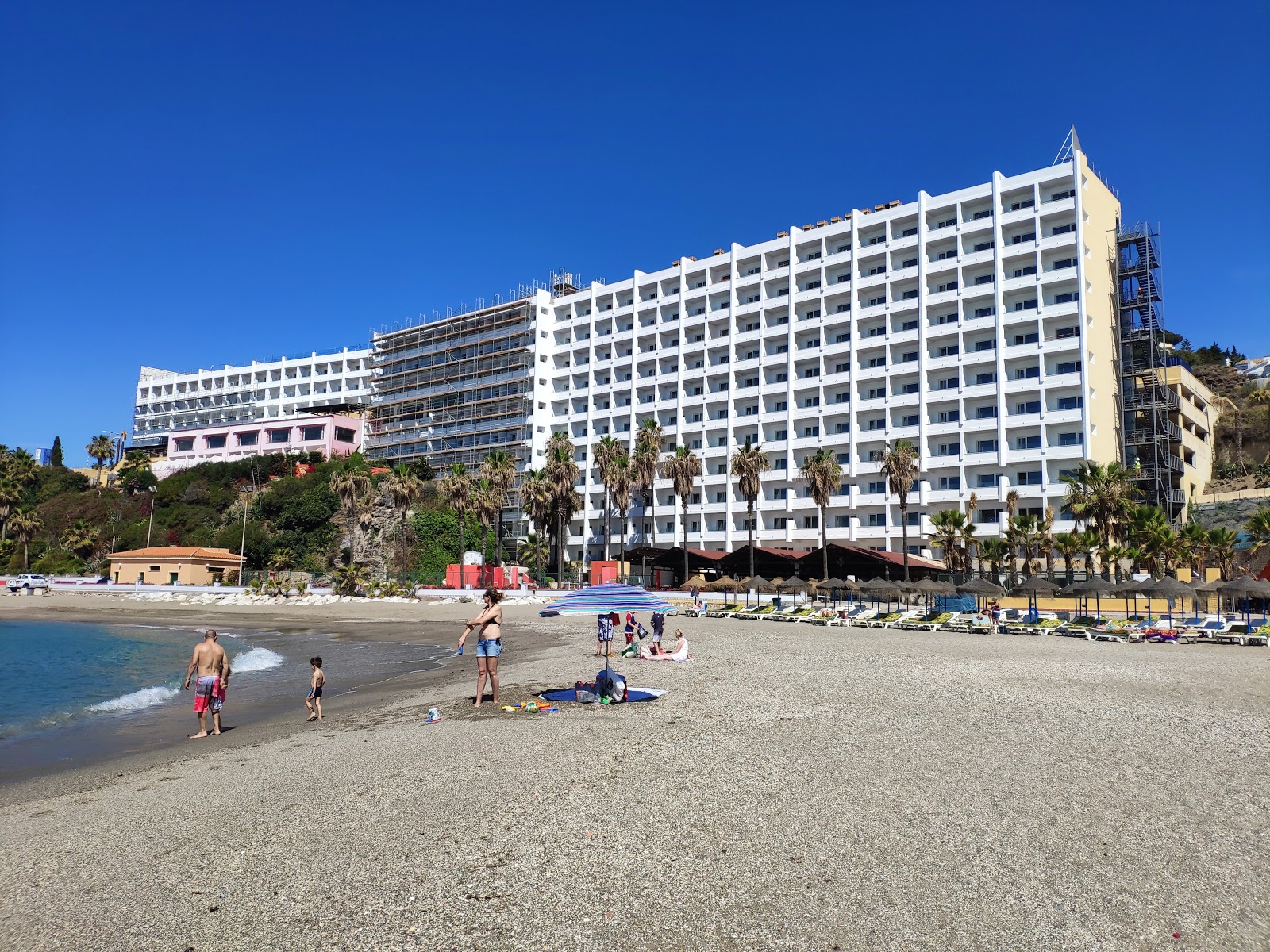 Foto von Playa Bonita Beach und die siedlung