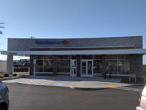 Bank of America (with Drive-thru ATM)