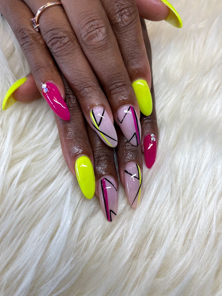 Nytha’s Nail Beautique 19033