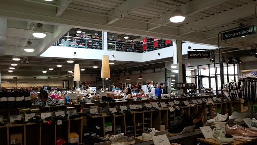 Shoe Store «DSW Designer Shoe Warehouse», reviews and photos, 60 NJ-17, Paramus, NJ 07652, USA