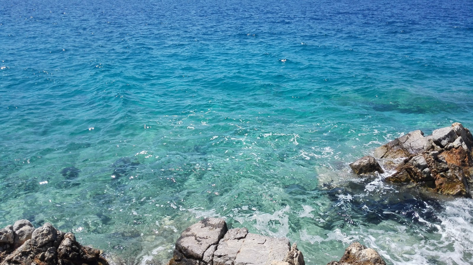 Φωτογραφία του Almyra beach II παροχές περιοχής